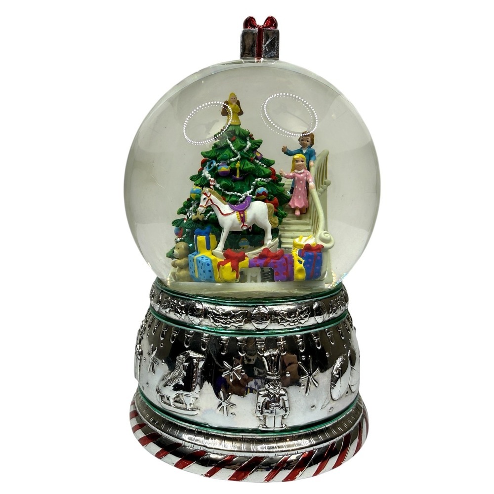 Wallace Christmas Holiday Musical Snow Globe Rotating Tree Kids Gifts Sankyo